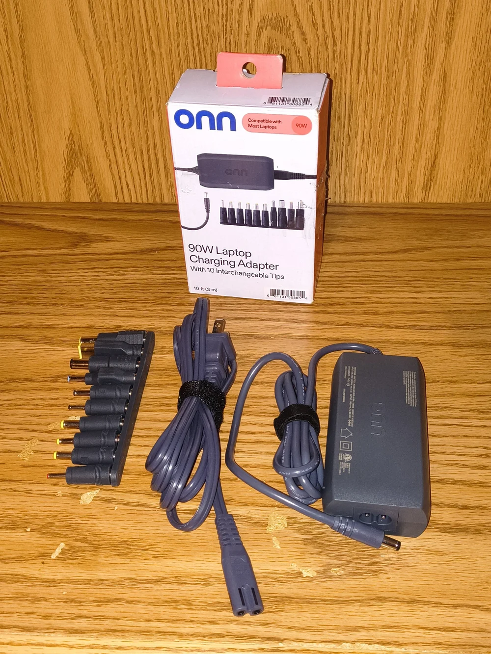 Onn Running 90W Laptop Charging Adapter with 10 Interchangeable Tips - Black